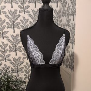 Intimately By Free People Elegant Underwire Lace Bra - Black and Grey